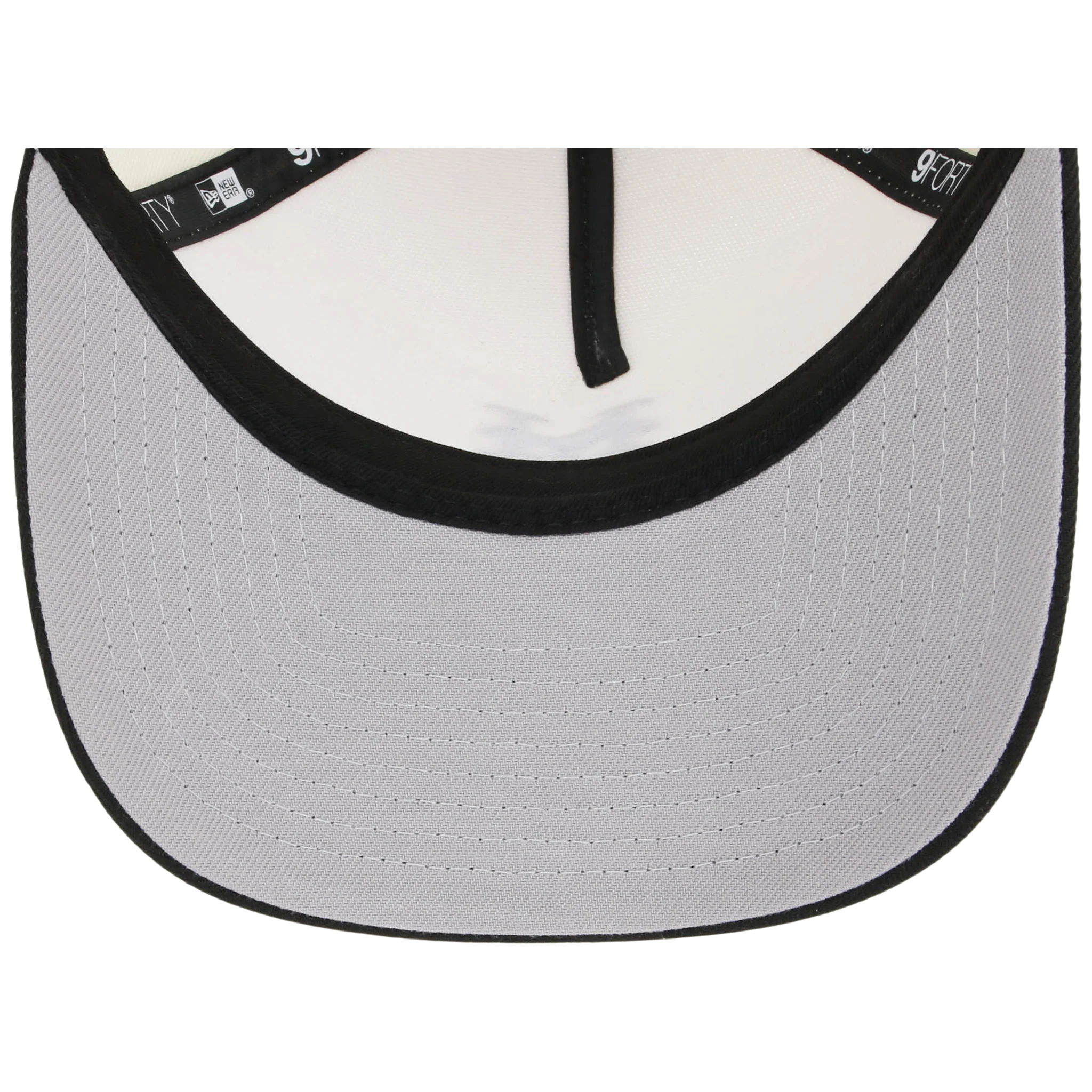 Atlanta Braves Women's New Era 9FORTY Chrome x Black A-Frame - Image 2