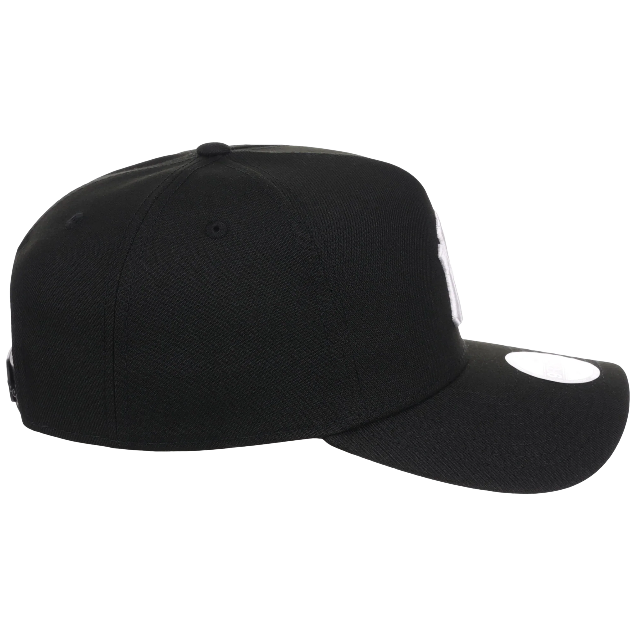New York Yankees Women's New Era 9FORTY Black A-Frame - Image 3