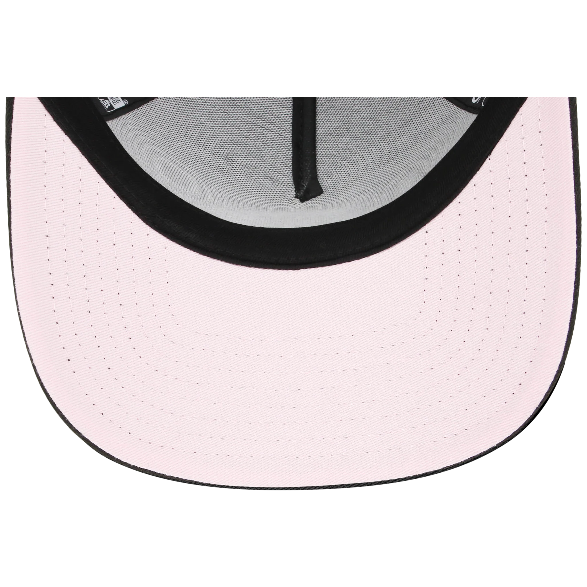 Toronto Blue Jays Toronto Crown the City - Black Pop Pink New Era 9FORTY (Black/Black) - Image 2